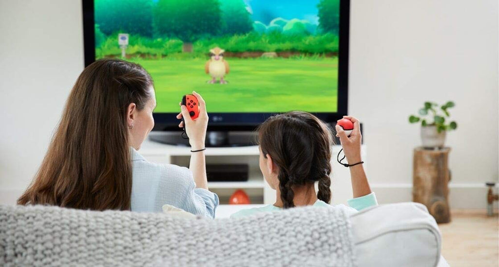 Pokémon: Let’s Go, Eevee! Including Poké Ball Plus (Nintendo Switch)