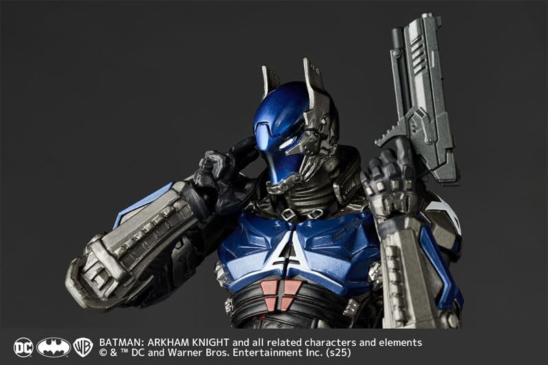 Revoltech Amazing Yamaguchi Batman Arkham Knight (Ver. 1.5) Action Figure