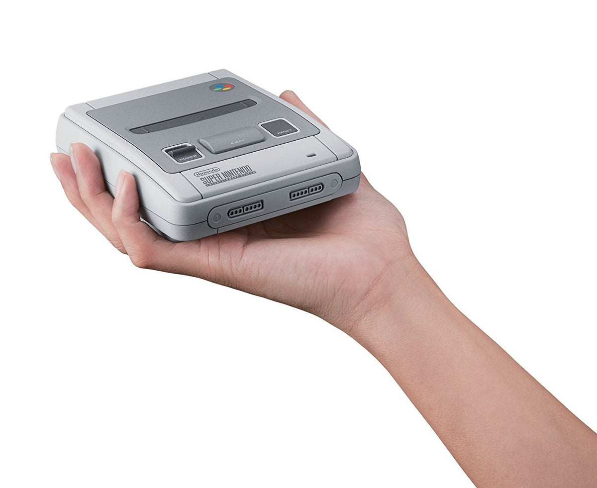 SNES Nintendo Classic Mini: Super Nintendo Entertainment System (Europe), Not Region Locked [video game]