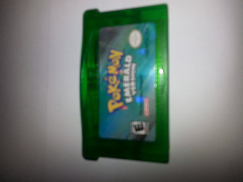 GameBoy Advance - Pokemon Smaragd Edition / Emerald (Renewed)